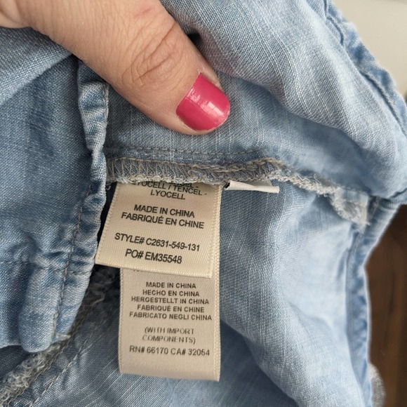 Cloth & Stone Tencel Lyocell Size Small Oversized Bleach Button Down Denim - Picture 3 of 8